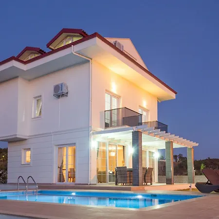 Tala 15 Villa