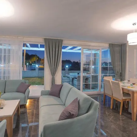 Villa Tala 15 *